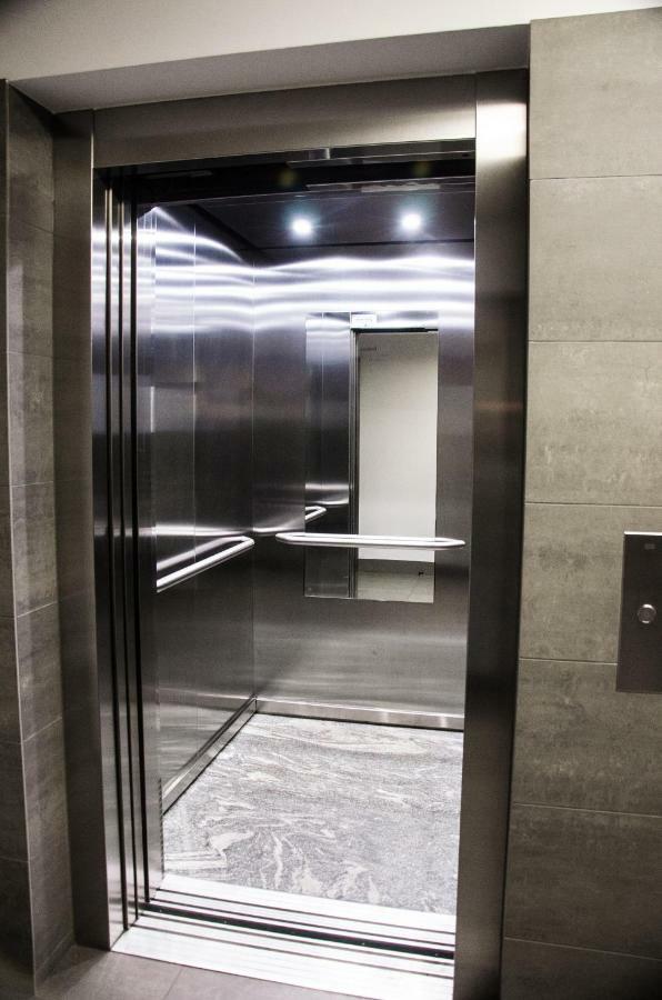 Apartament Centrum Gieldowa Warszawa Exteriör bild