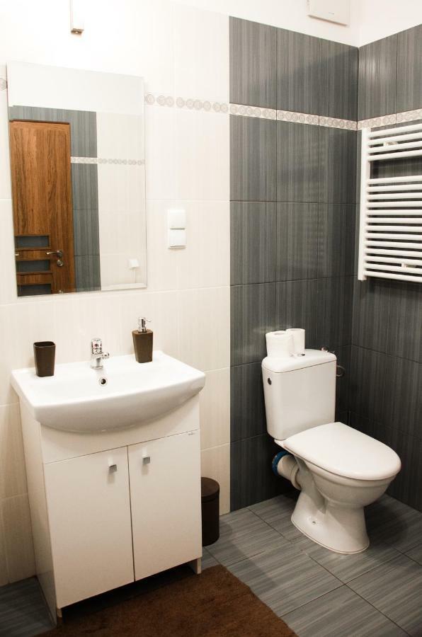 Apartament Centrum Gieldowa Warszawa Exteriör bild